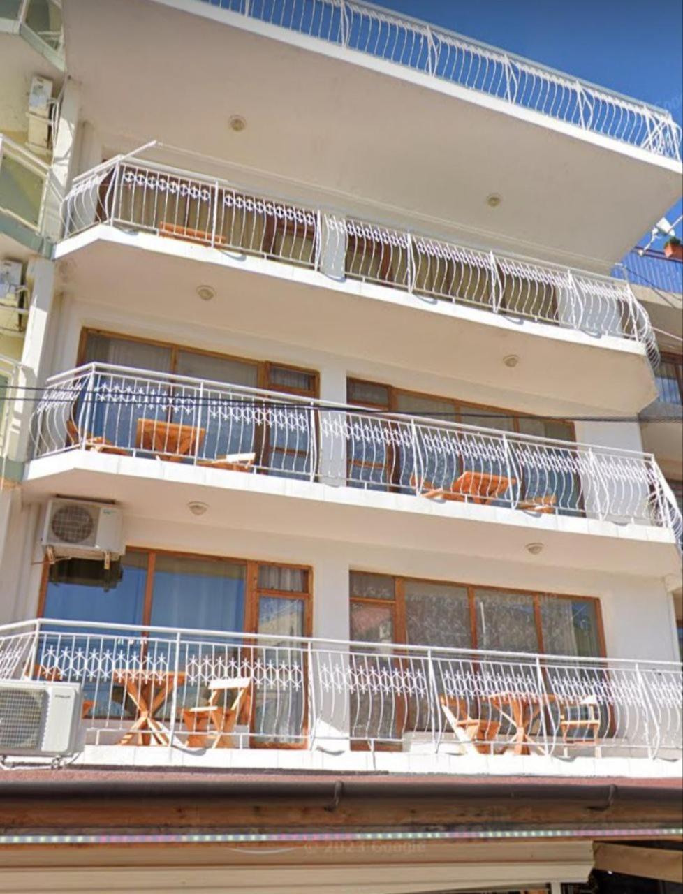 Guest house къщта за гости «уют»